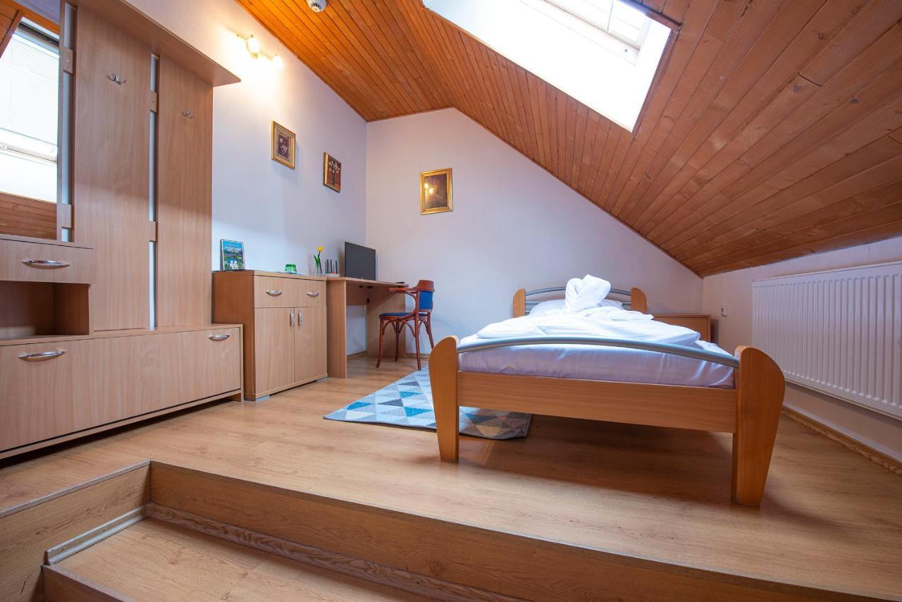 Hotel Penzion Familia Poprad Zewnętrze zdjęcie