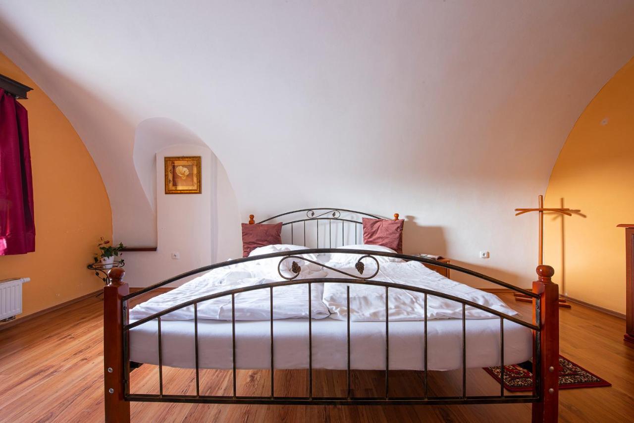 Hotel Penzion Familia Poprad Zewnętrze zdjęcie